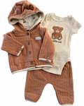Conjunto para Bebé 3 Piezas con Chamarrita – Osito Café 🧸